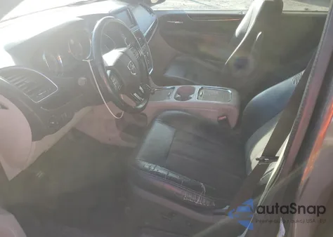 2019 Dodge Grand Caravan Sxt z USA, uszkodzony, nr VIN 2C4RDGCG5KR559064